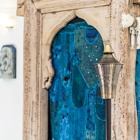 L'home Du Monde 3* Bretteville-l'Orgueilleuse