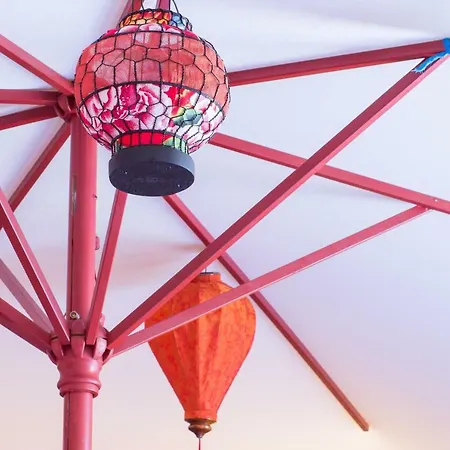 L'home Du Monde ベッド・アンド・ブレックファスト