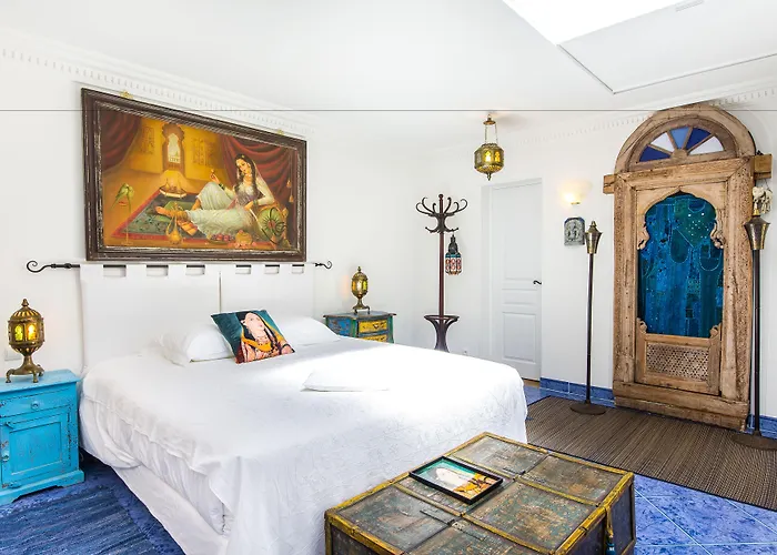 Bed & Breakfast L'home Du Monde 3*