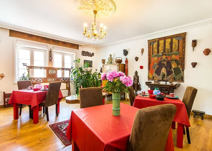 L'home Du Monde Bed & Breakfast